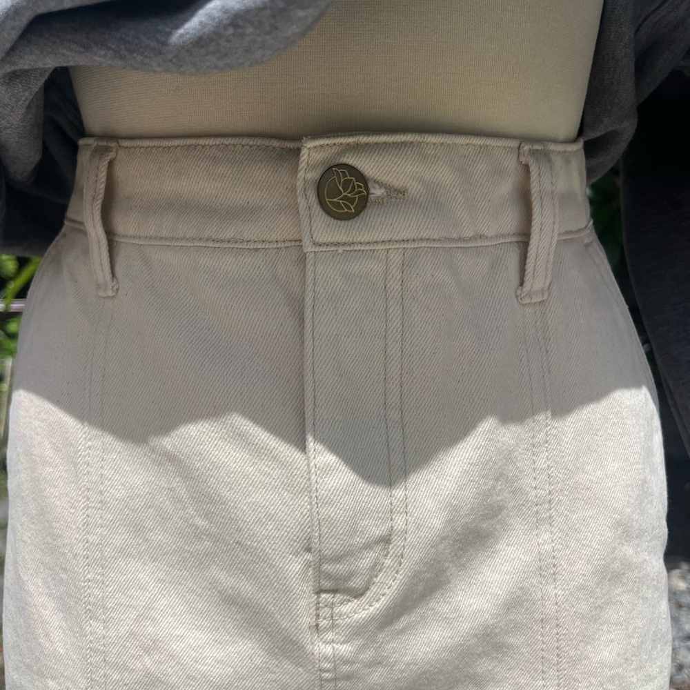 Draper James cream colored denim skirt - Picture 3 of 7